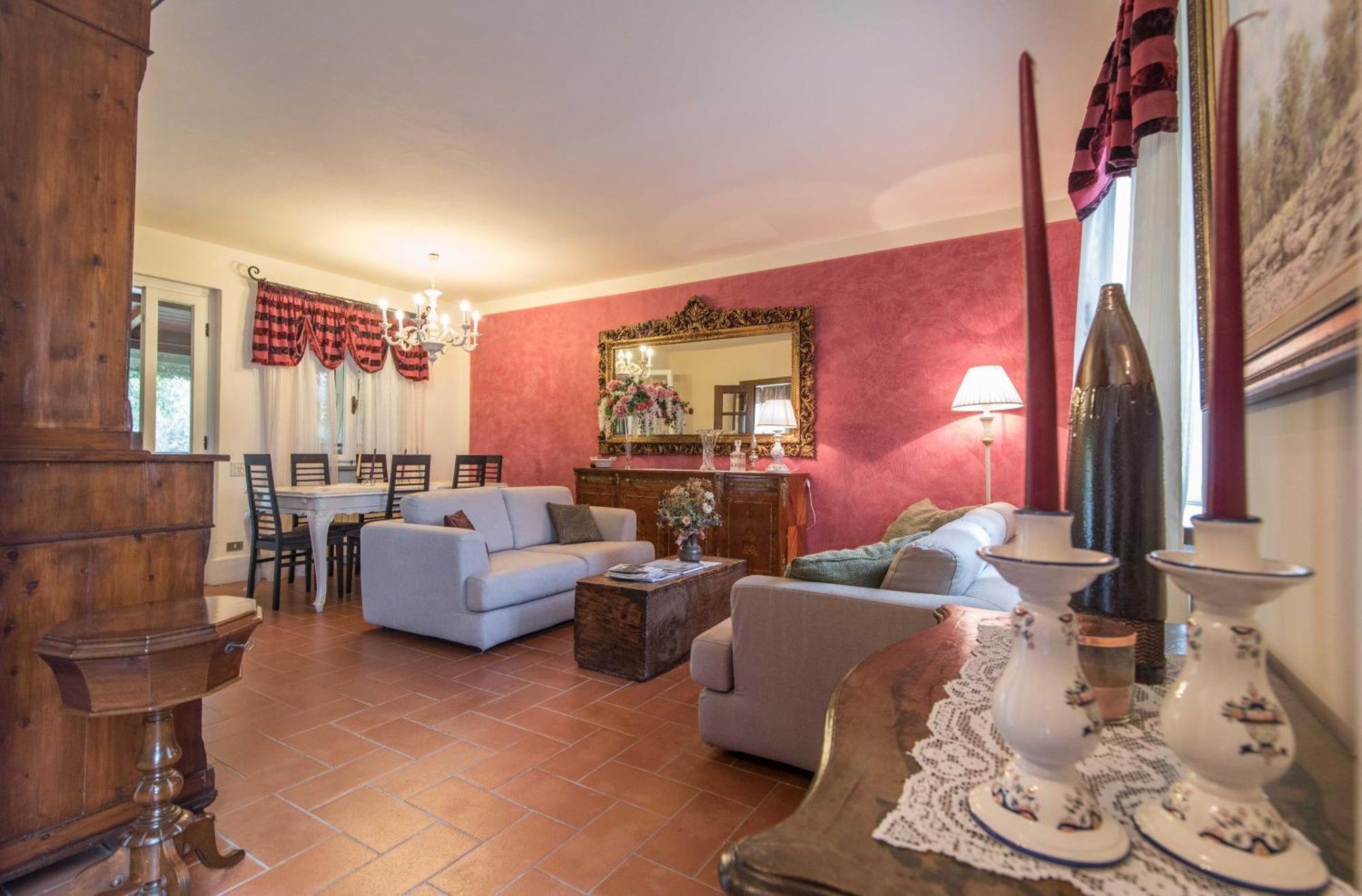 Casa Del Merlo Sant'Andrea di Compito Luaran gambar
