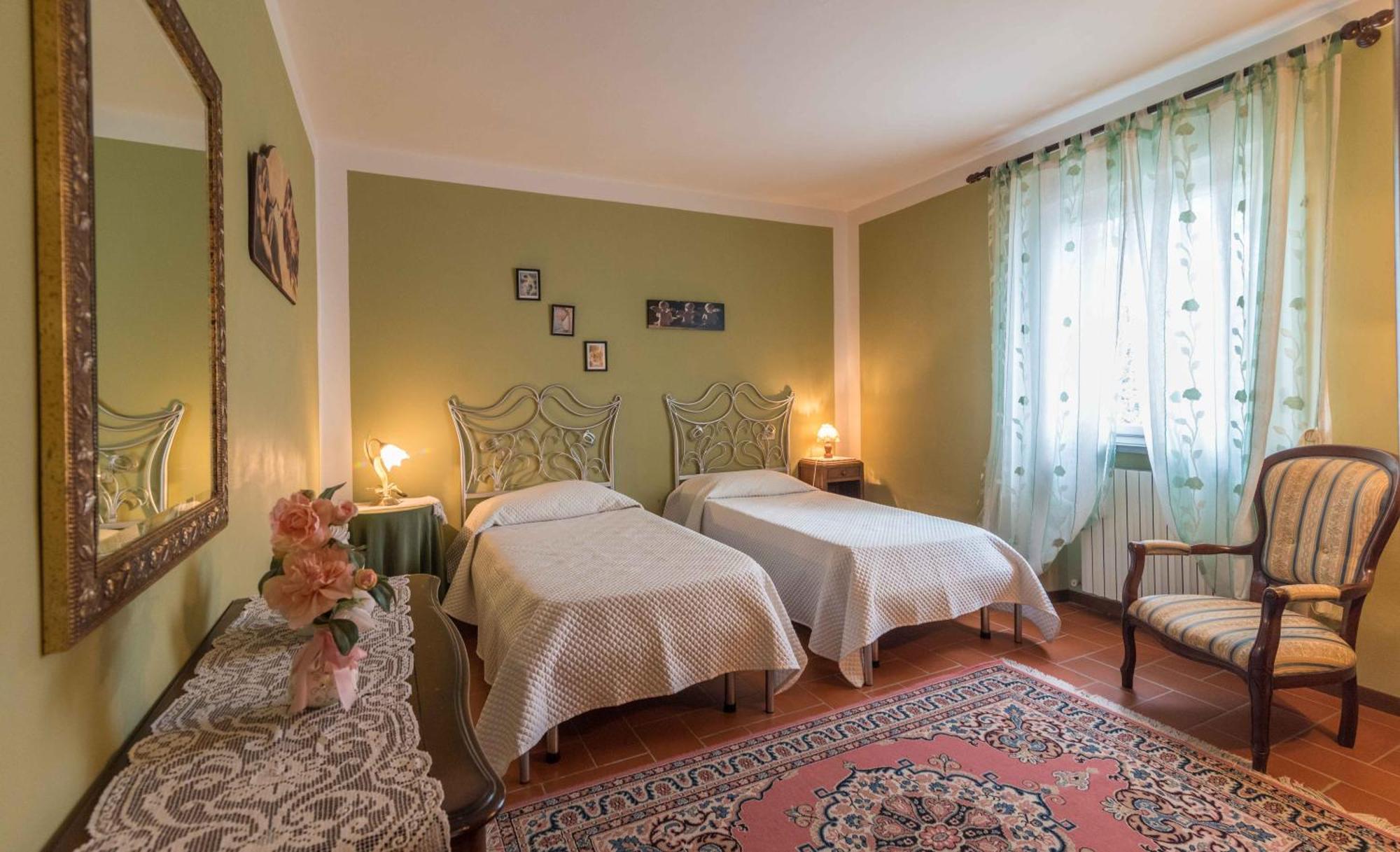 Casa Del Merlo Sant'Andrea di Compito Luaran gambar
